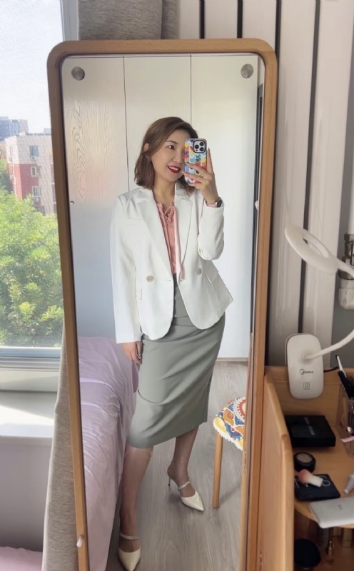 丽波的第三张照片--无锡相亲服务中心