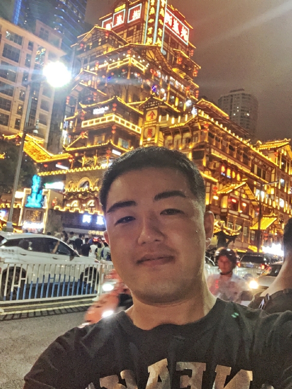 钢铁侠的第一张照片--无锡相亲服务中心