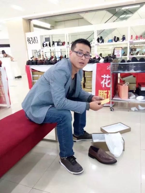 借我你的手的第一张照片--无锡相亲服务中心