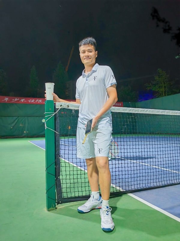 网球罗的第五张照片--无锡相亲服务中心