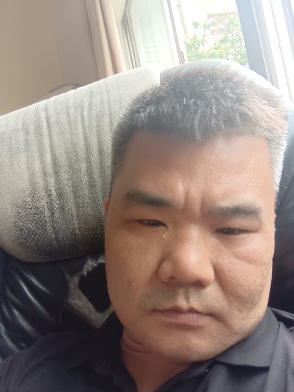 路人的第一张照片--无锡相亲服务中心