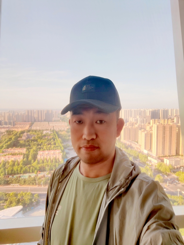 勇攀高峰的第一张照片--无锡相亲服务中心