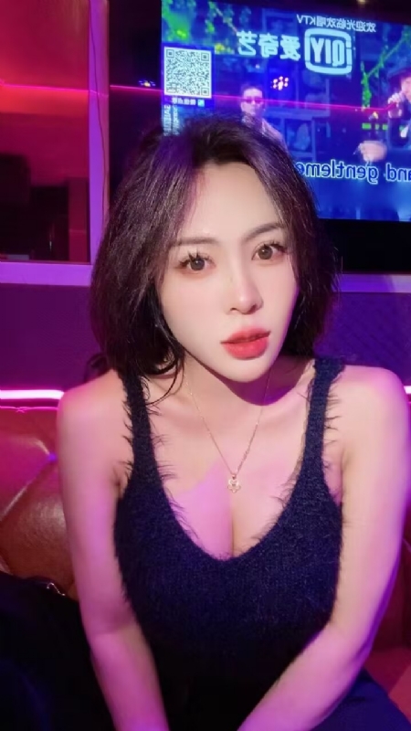 素素可月的第一张照片--无锡相亲服务中心