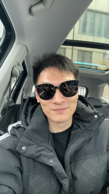 男孩的第一张照片--无锡相亲服务中心