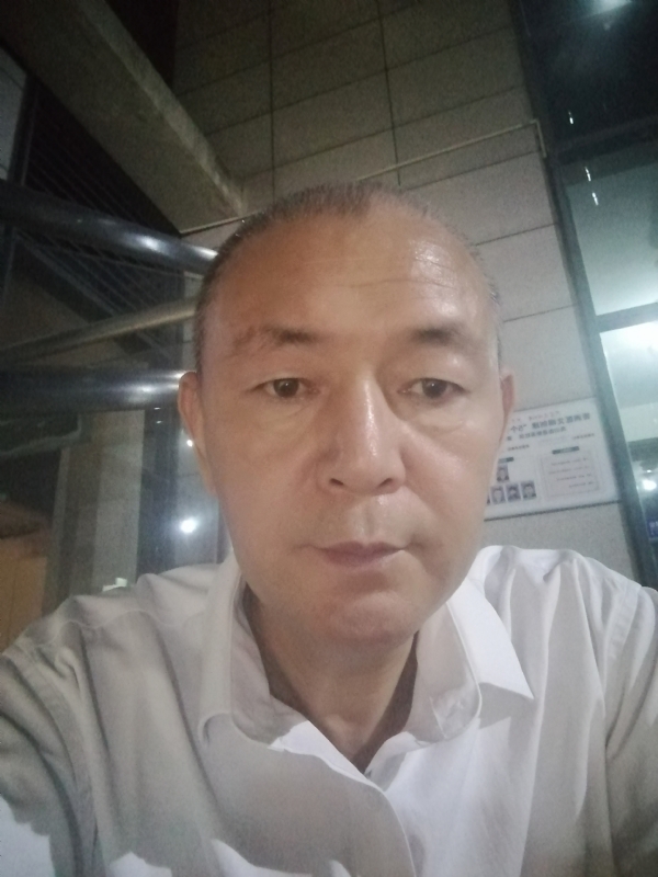老李的第一张照片--无锡相亲服务中心