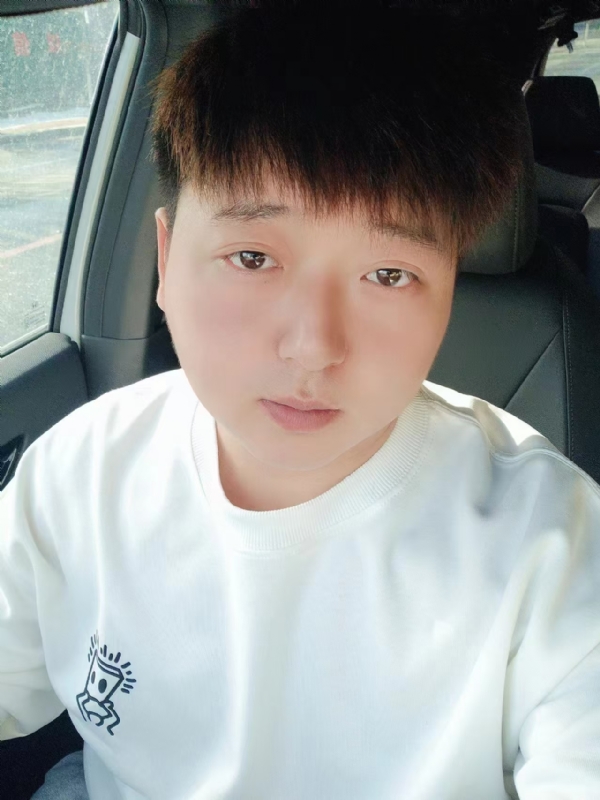 可乐加冰的第一张照片--无锡相亲服务中心