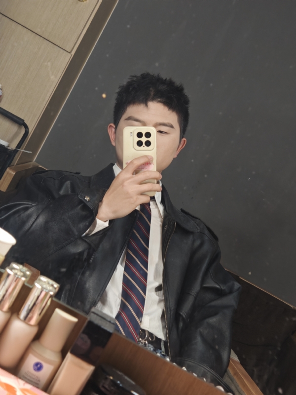 郝天翔的第一张照片--无锡相亲服务中心