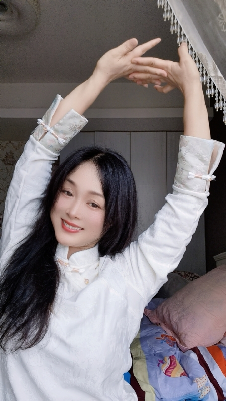 伊伊的第四张照片--无锡相亲服务中心