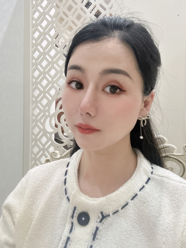 金莉的第一张照片--无锡相亲服务中心