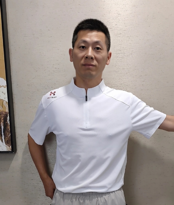 红旗下长大的第一张照片--无锡相亲服务中心