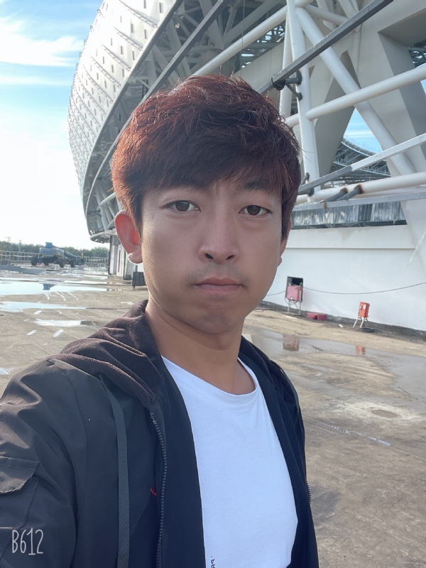 绅士大男孩的第一张照片--无锡相亲服务中心
