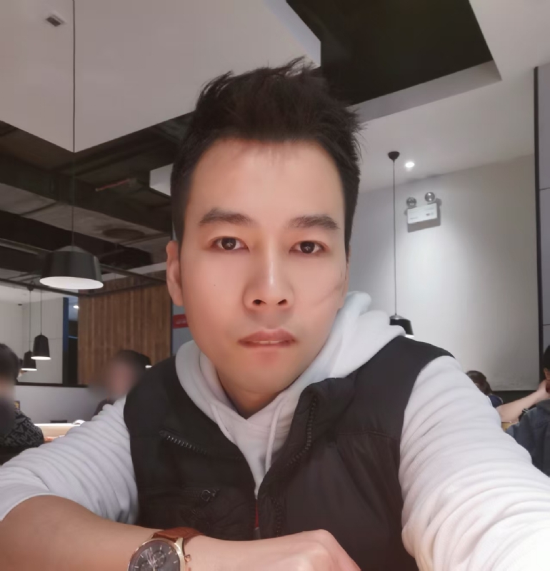 思明的第一张照片--无锡相亲服务中心