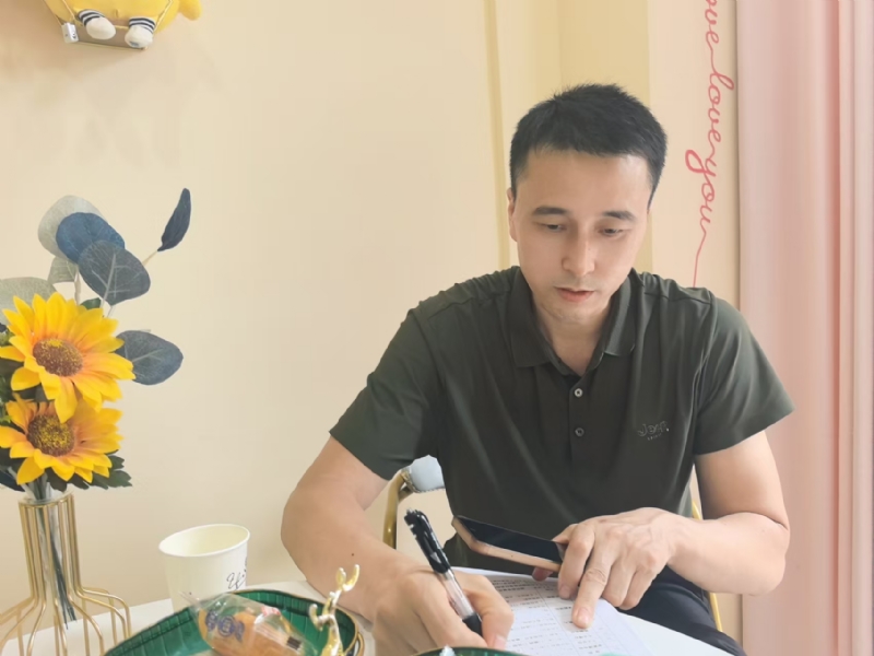 笑看一切的第二张照片--无锡相亲服务中心