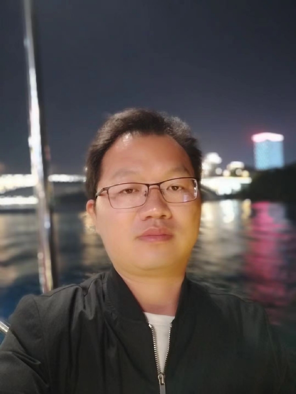 祝你平安的第一张照片--无锡相亲服务中心
