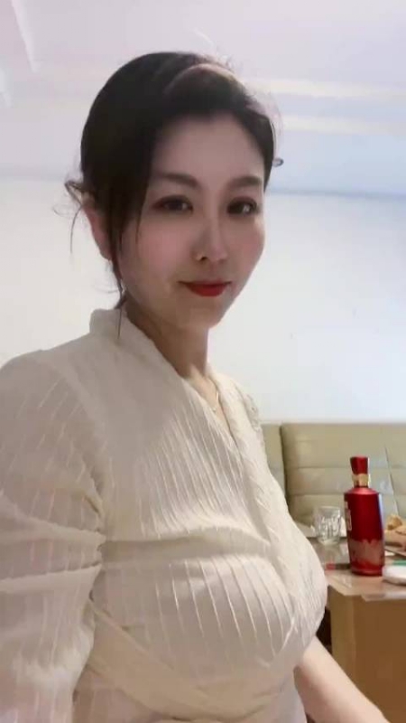 钕钕的第一张照片--无锡相亲服务中心