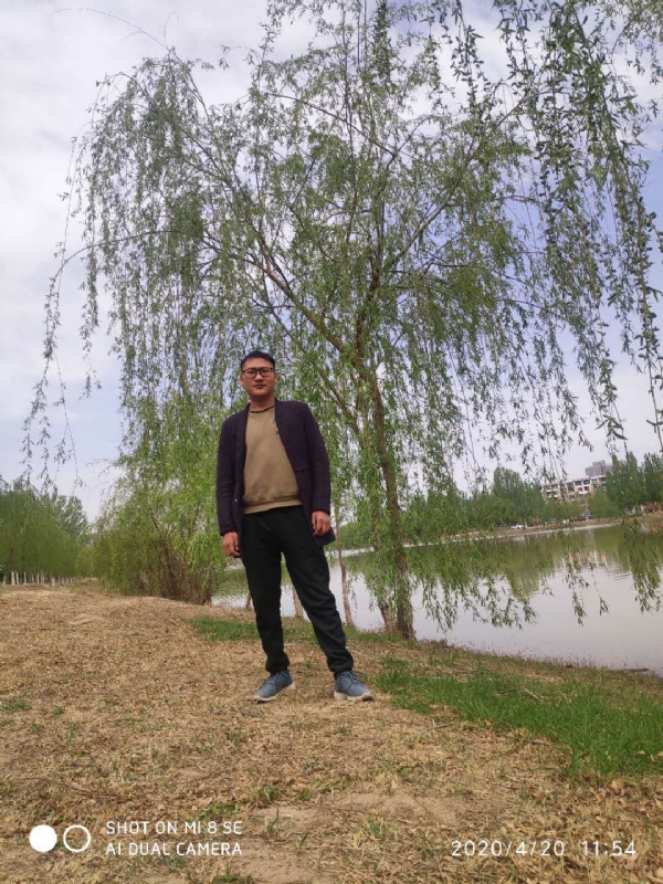 风中的烟头的第一张照片--无锡相亲服务中心