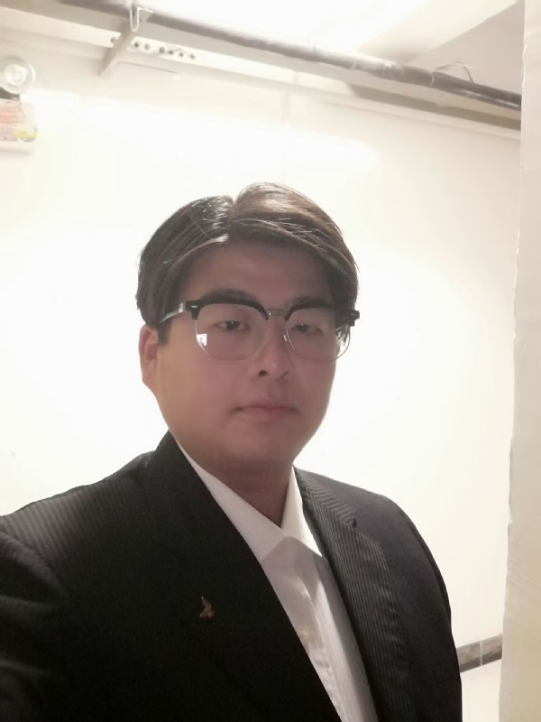 孤独一人的第一张照片--无锡相亲服务中心