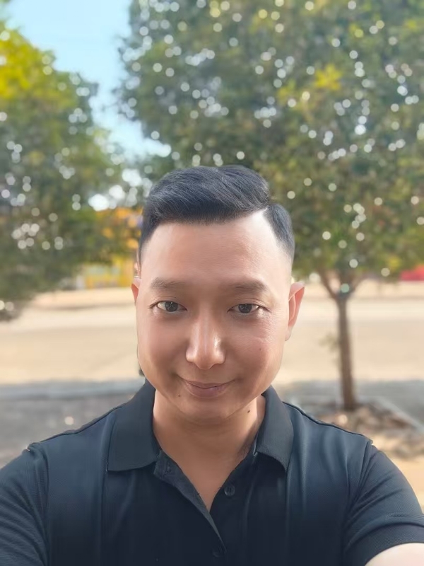 巷子里的猫的第一张照片--无锡相亲服务中心