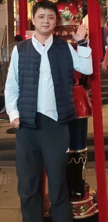 龙的陪伴的第一张照片--无锡相亲服务中心