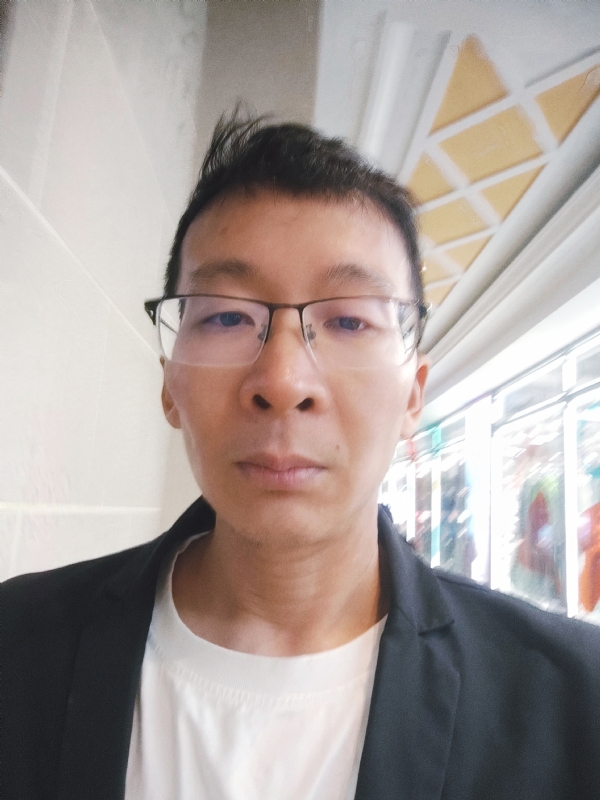 欣欣向荣的第一张照片--无锡相亲服务中心