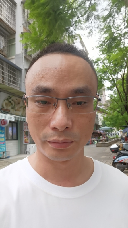 孤狼的第二张照片--无锡相亲服务中心