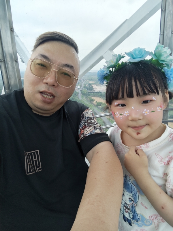 风雨彤周的第三张照片--无锡相亲服务中心