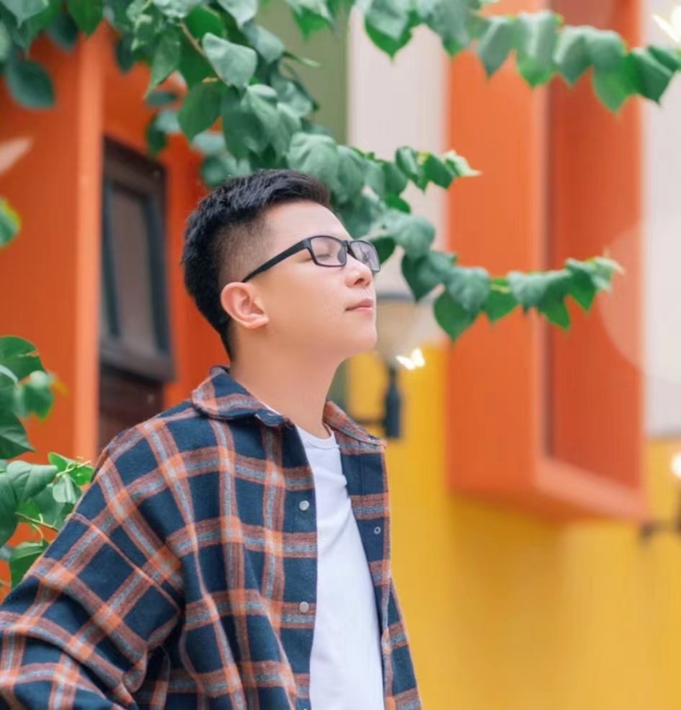 版本之子的第一张照片--无锡相亲服务中心