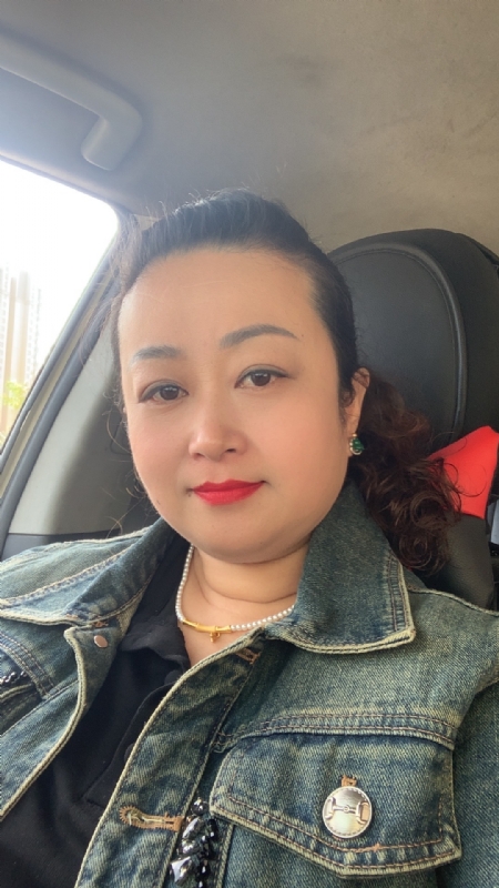 云中的蝶的第一张照片--无锡相亲服务中心