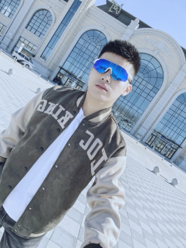 Fine超的第一张照片--无锡相亲服务中心